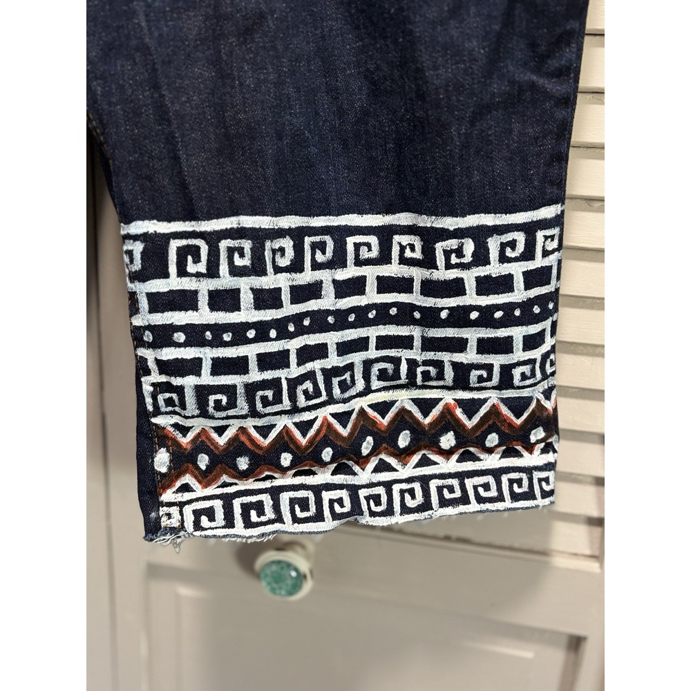 Carrera Jeans 700 Dark Wash Denim Bermuda Shorts Mid Rise Size 40 Hand Painted - Picture 3 of 11